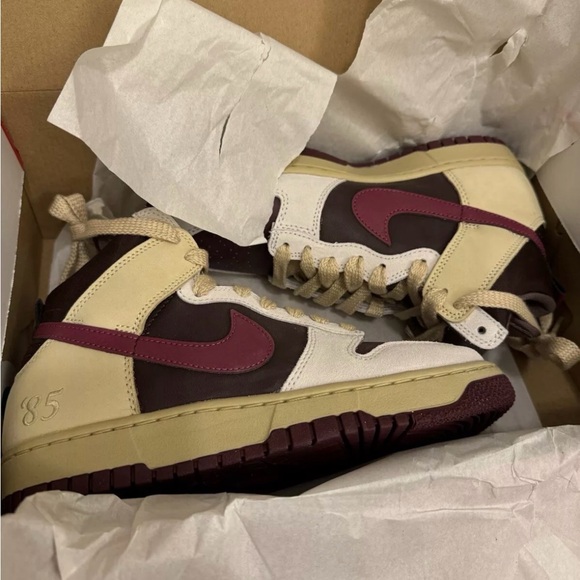 Nike Women's Dunk High 1985 Valentine's Day FD0794-700 Maroon -NWT - Picture 4 of 8